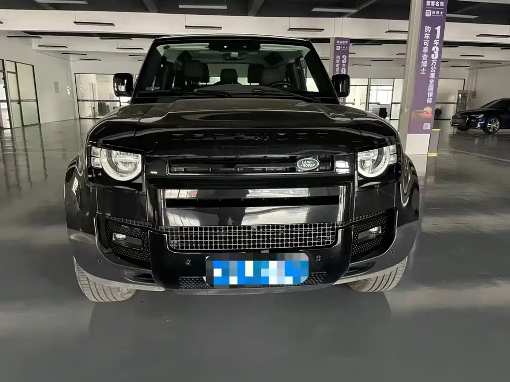 Land Rover Defender — миниатюра 3