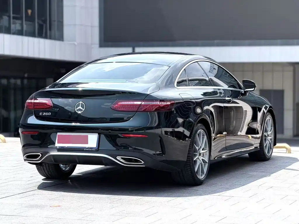 Mercedes-Benz E-Class (Import) — миниатюра 7