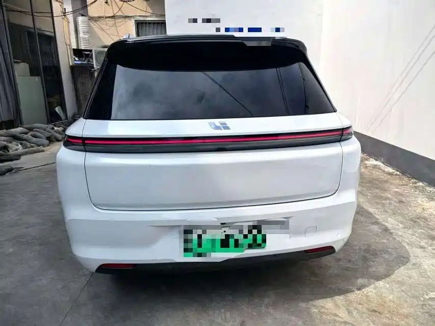 Li Auto Li L8 — миниатюра 2