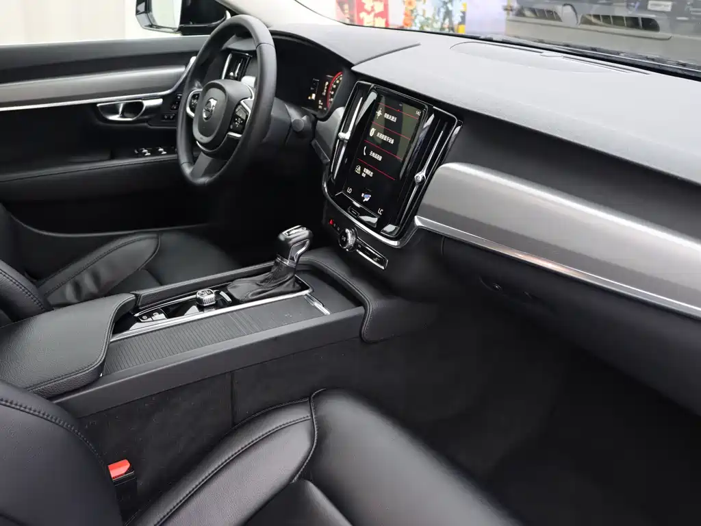 Volvo S90 — миниатюра 9