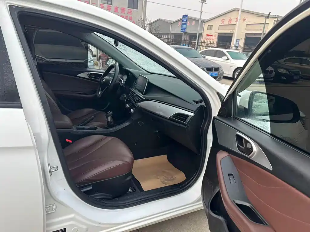 SOUEAST SOUTHEAST A5 WING DANCE