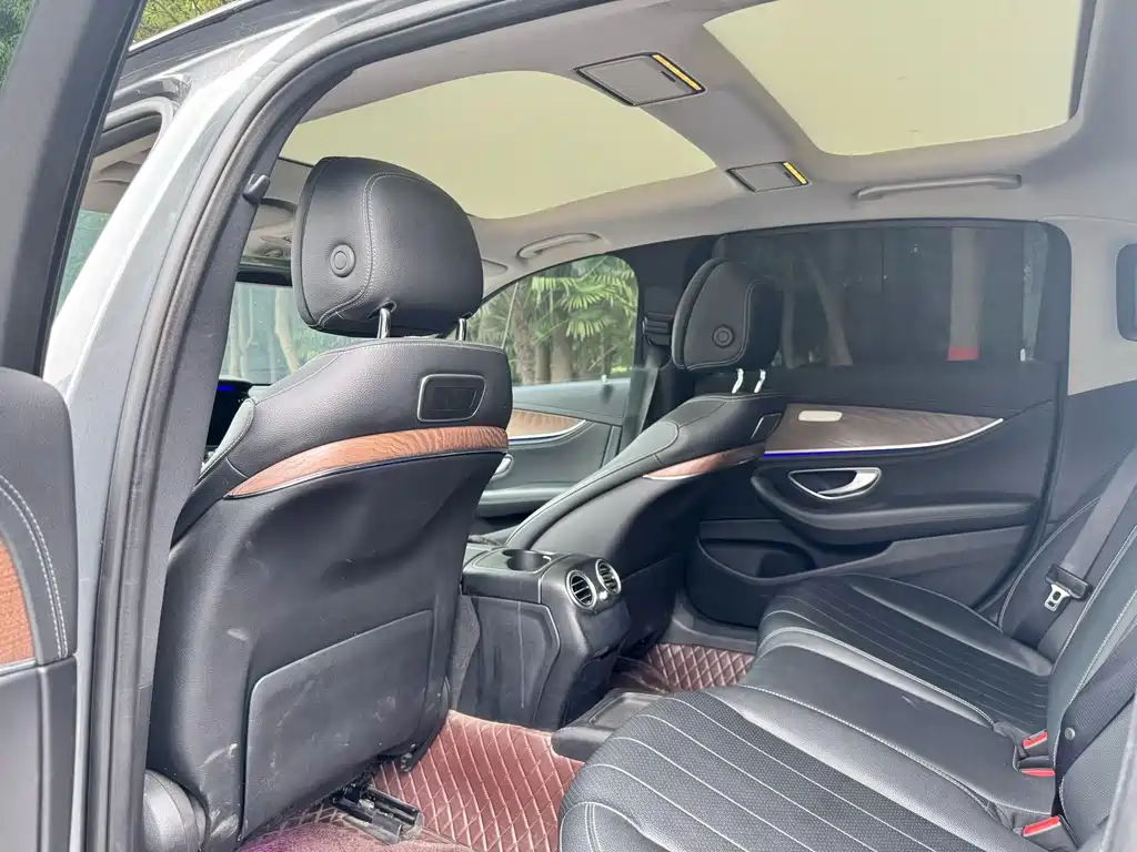 Mercedes-Benz E-Class E 2016 E 300 L Fashion