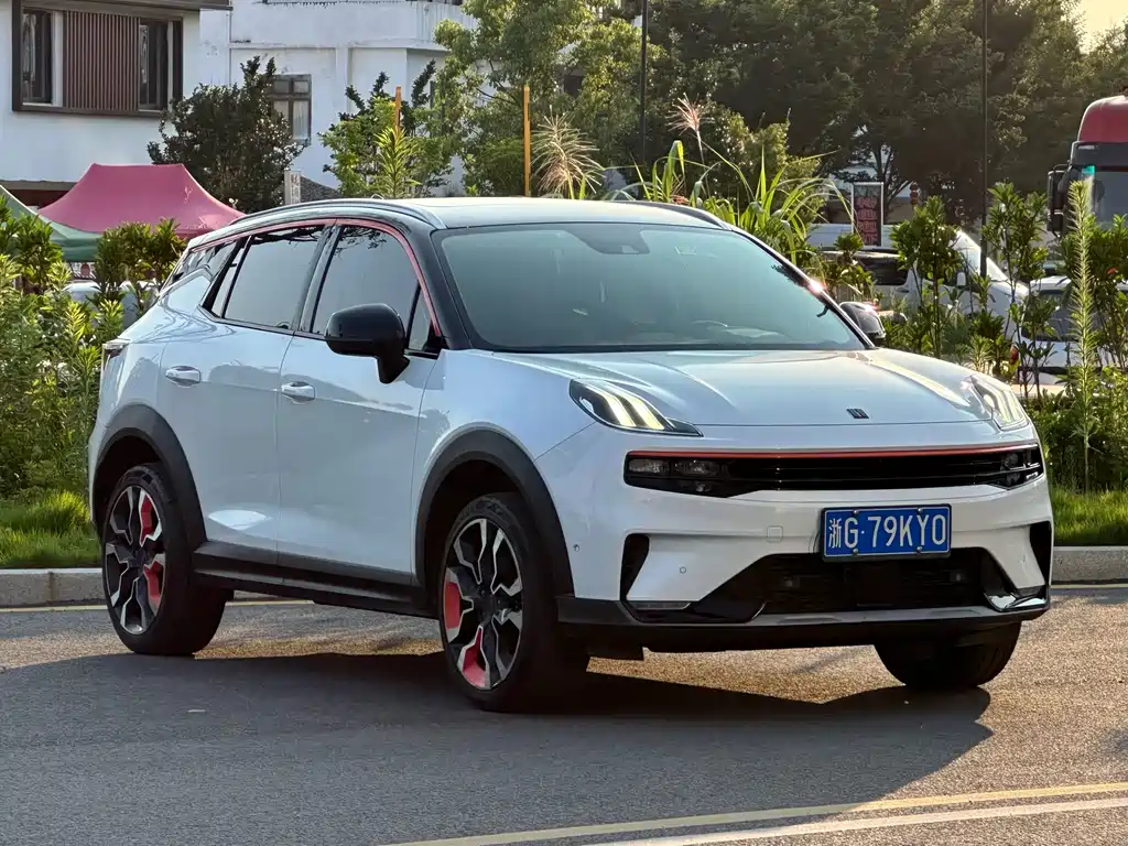 Lynk & Co 06 2020 1.5T Halo