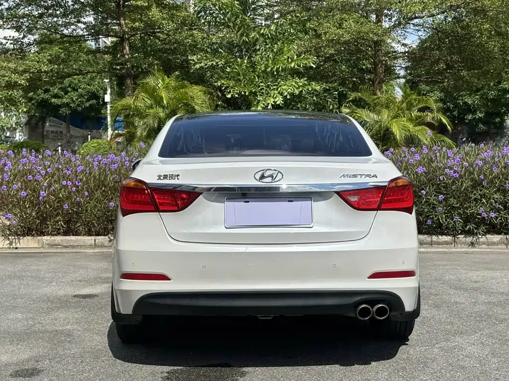 Hyundai Mistra — миниатюра 5