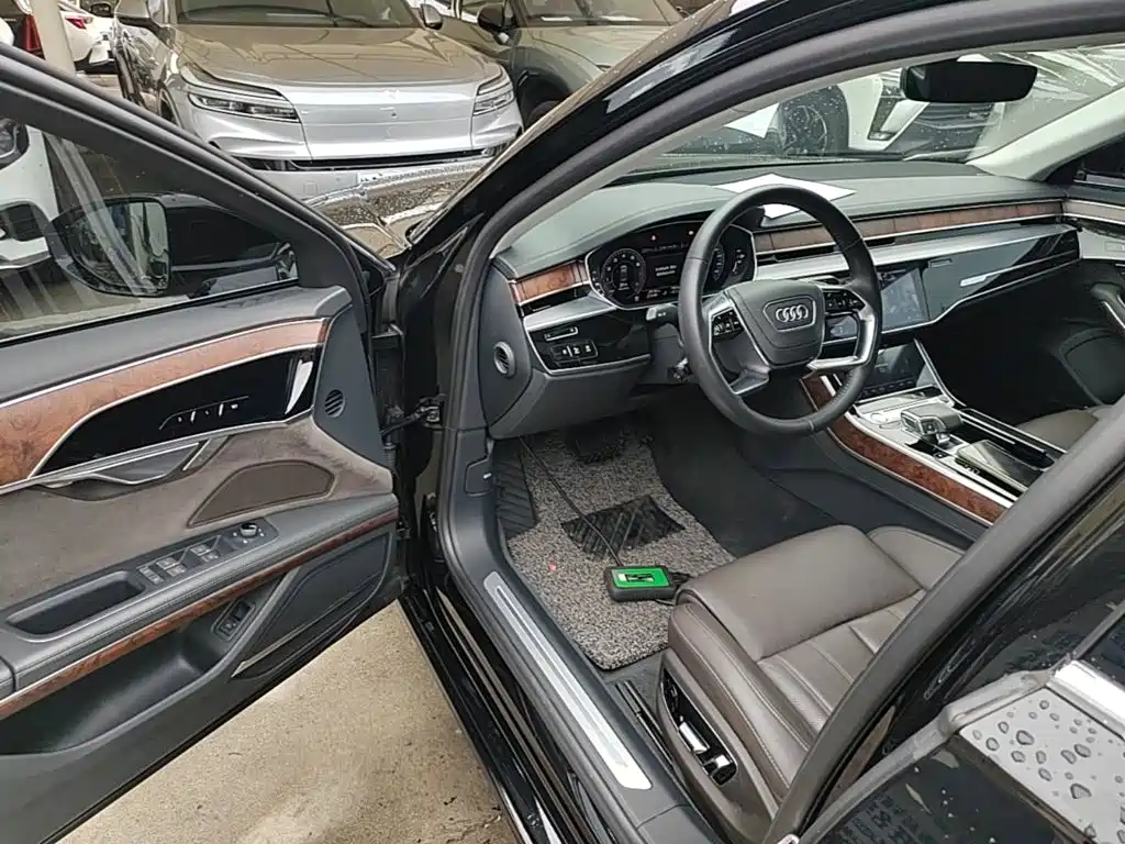 Audi A8 — миниатюра 16