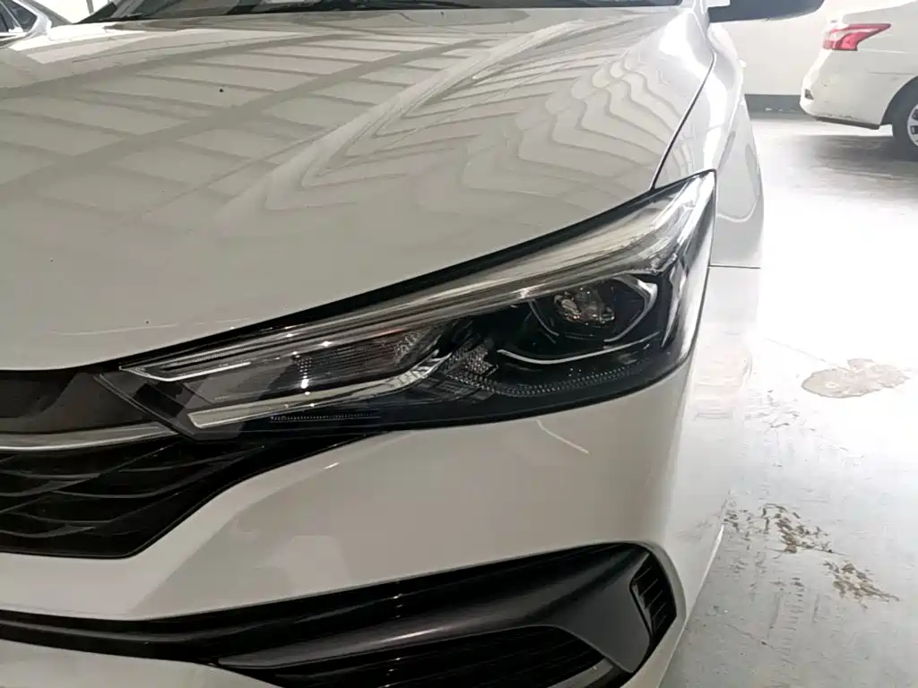 Roewe i5 — миниатюра 24