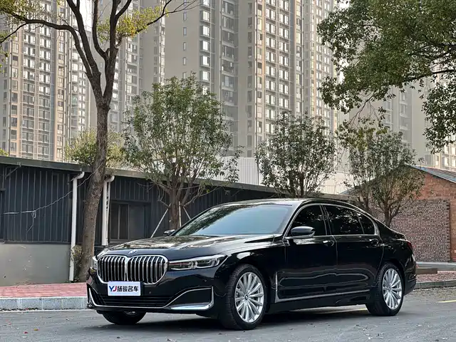 BMW 7 SERIES