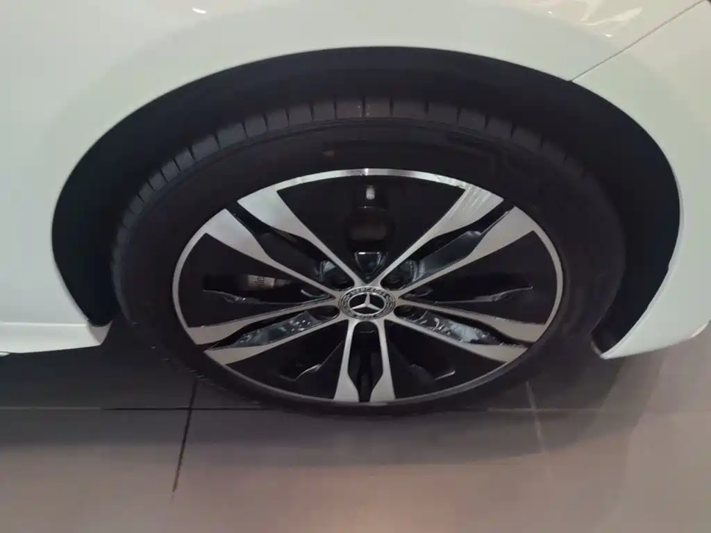 Mercedes-Benz C-Class New Energy — миниатюра 12