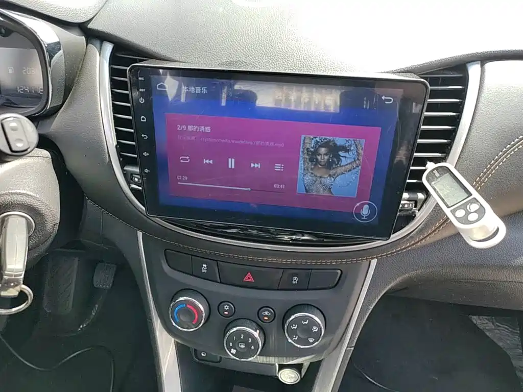 Chevrolet Trax — миниатюра 13