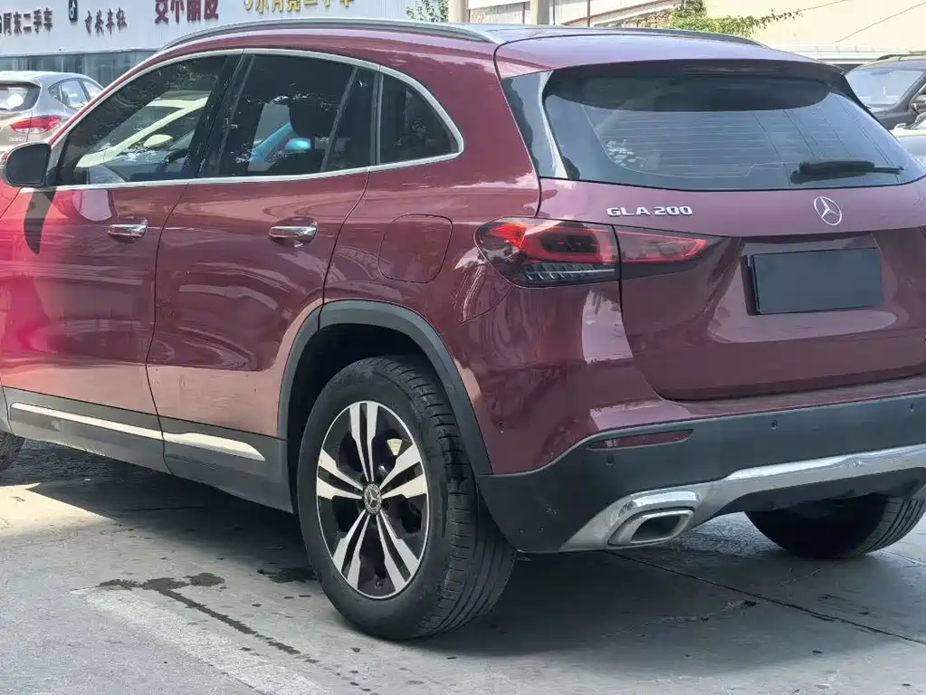 Mercedes-Benz GLA — миниатюра 7