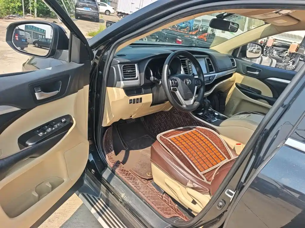 Toyota Highlander — миниатюра 12
