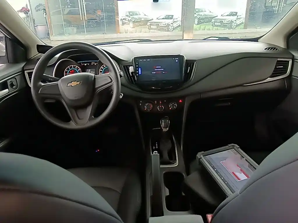 Chevrolet Cavalier — миниатюра 10