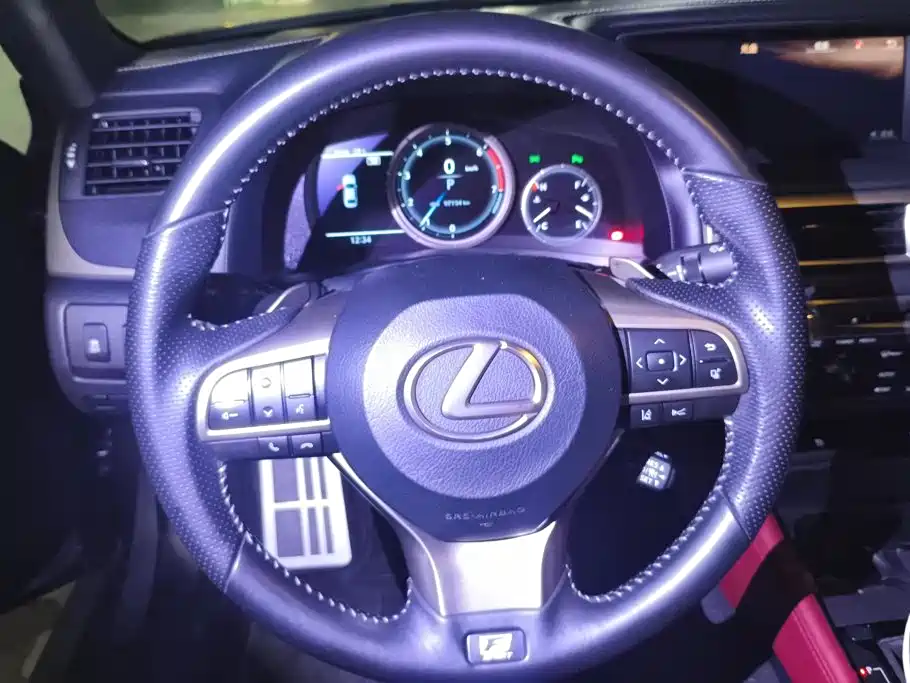 Lexus GS — миниатюра 15