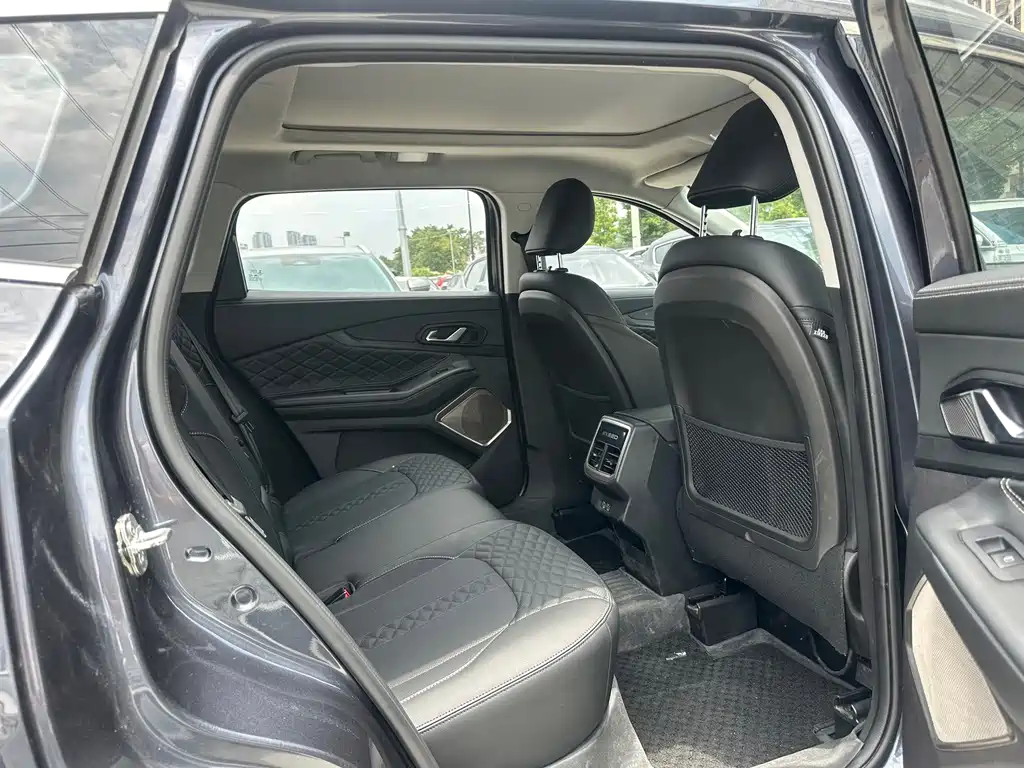 Exeed Lingyun 290T 2WD Star Shine Edition, фото 11