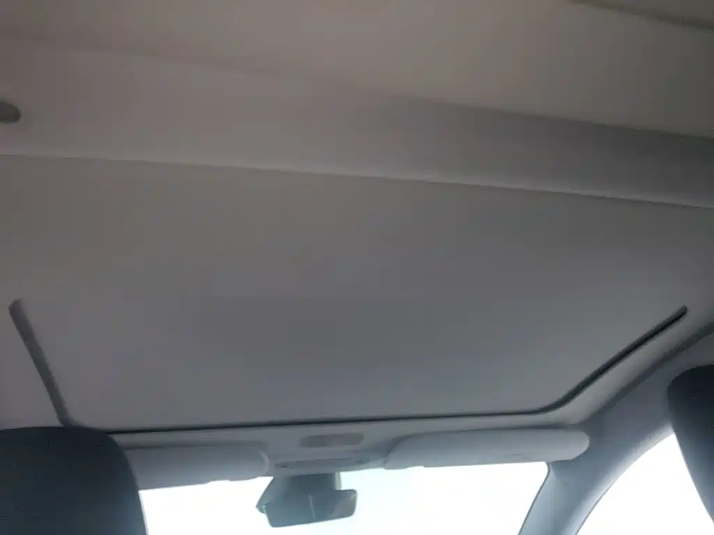 Tesla Model 3 — миниатюра 18