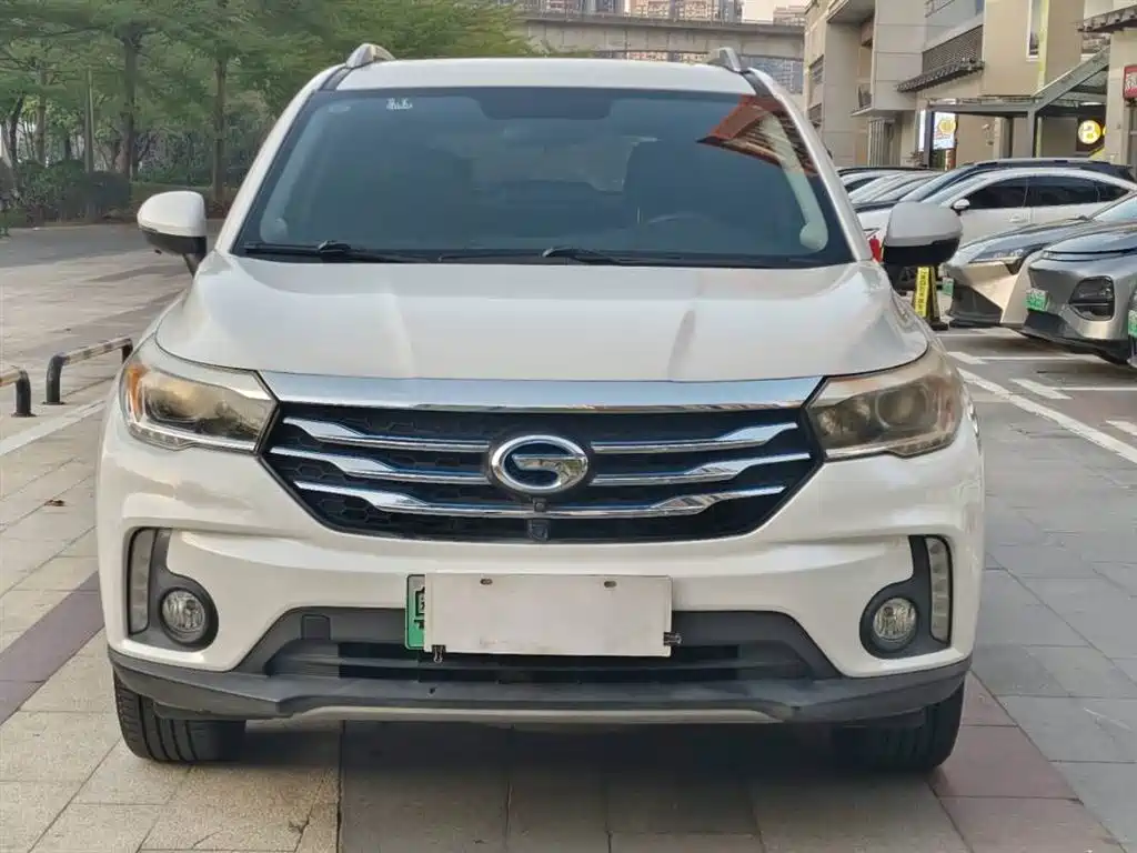 GAC TRUMPCHI GS4 NEW ENERGY