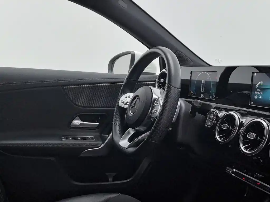 Mercedes-Benz A-Class — миниатюра 22