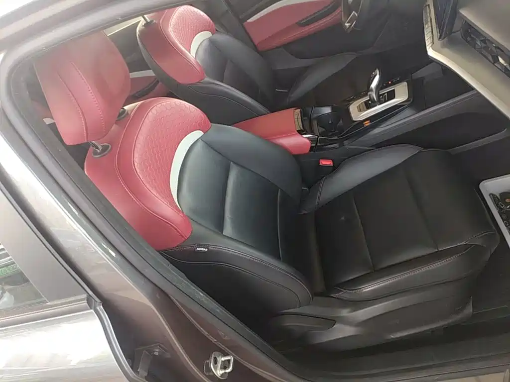 MG MG5 — миниатюра 25