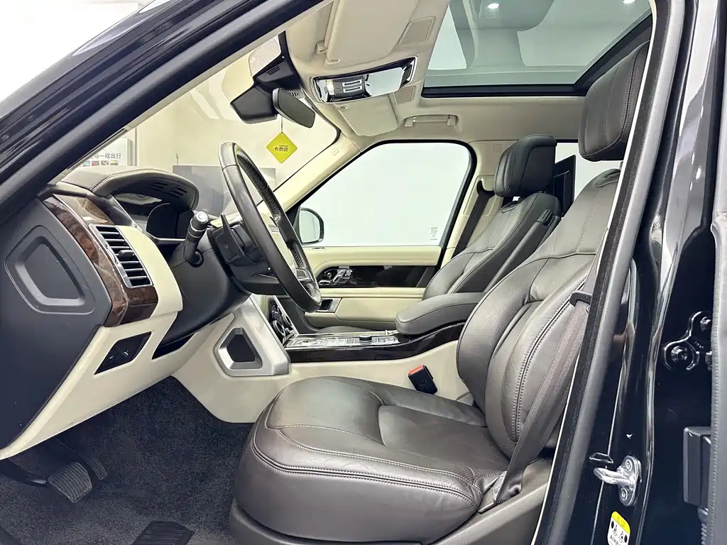 Land Rover Range Rover — миниатюра 7