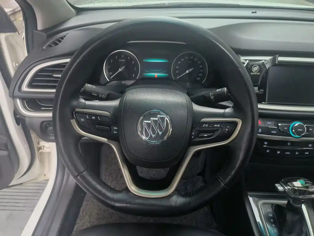 Buick Excelle — миниатюра 6