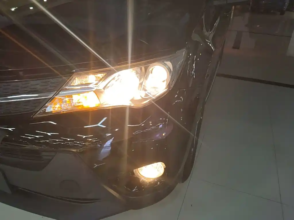 Toyota RAV4 — миниатюра 24