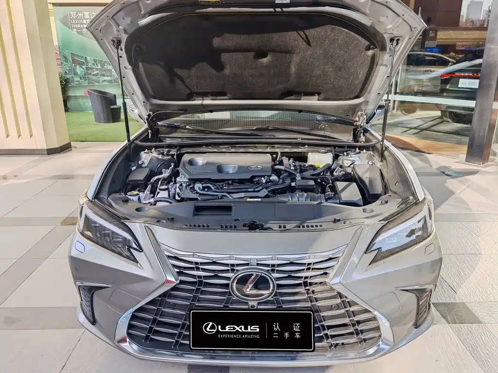 Lexus ES — миниатюра 2