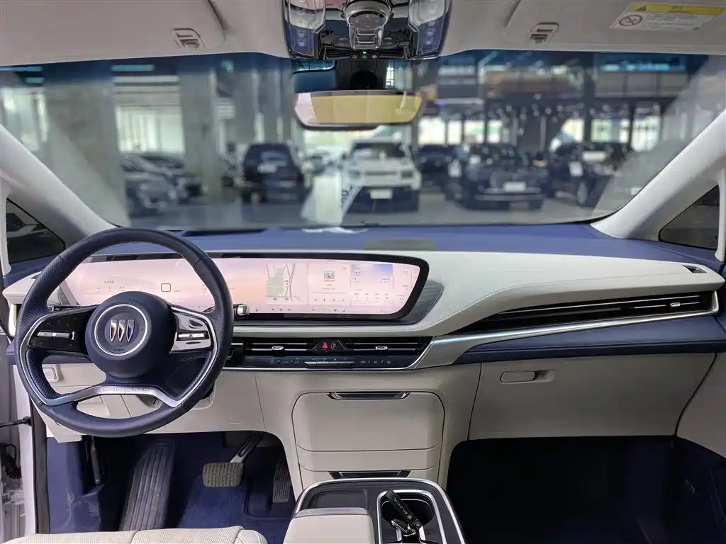 Buick Century 2023 2.0T мест