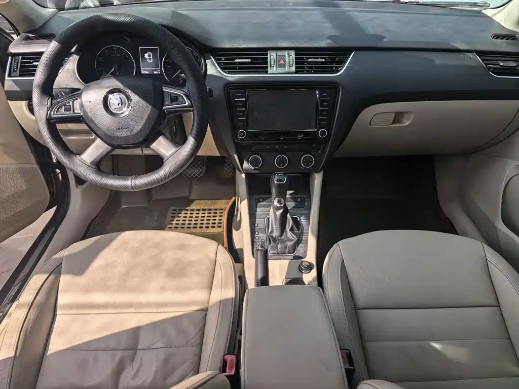 Skoda Octavia — миниатюра 8