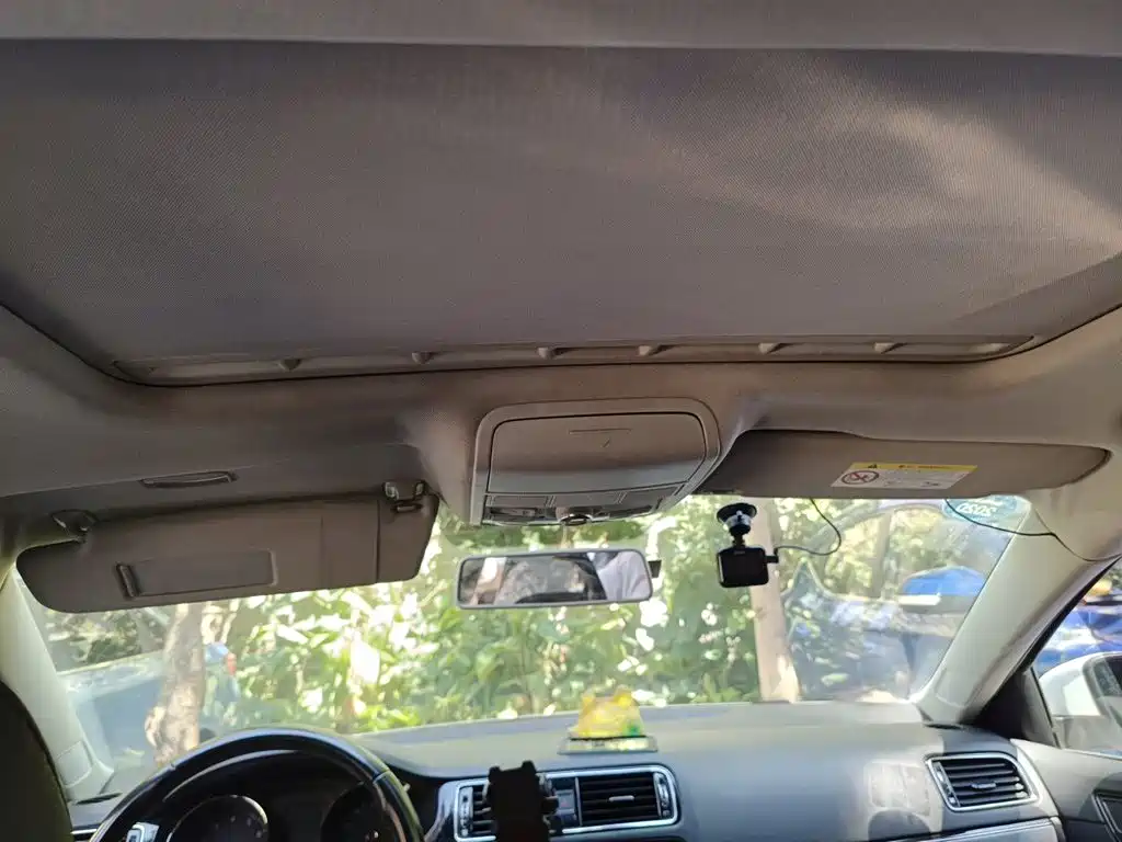 Volkswagen Sagitar — миниатюра 14