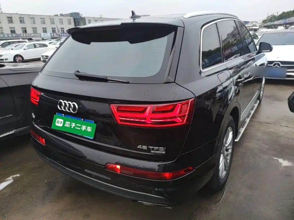 Audi Q7 — миниатюра 7