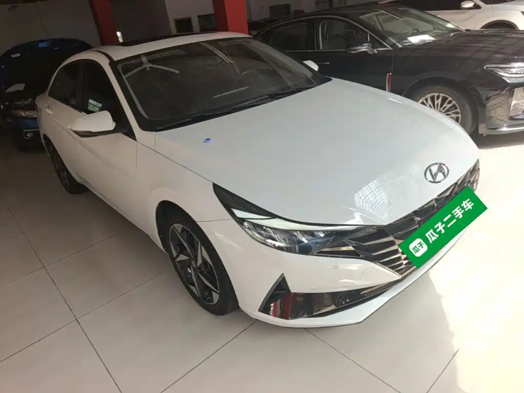 Hyundai Elantra — миниатюра 4
