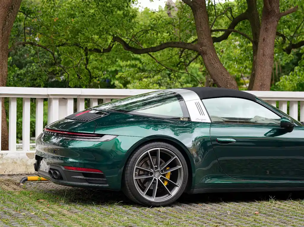 Porsche 911 — миниатюра 13