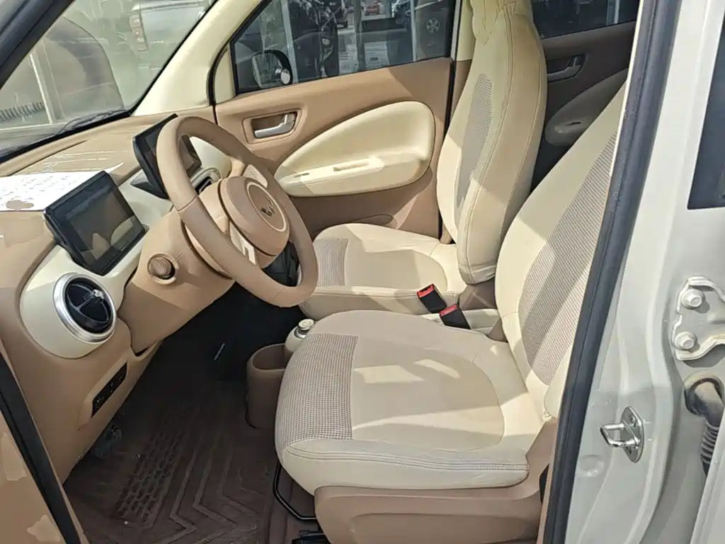 Wuling MINIEV — миниатюра 15