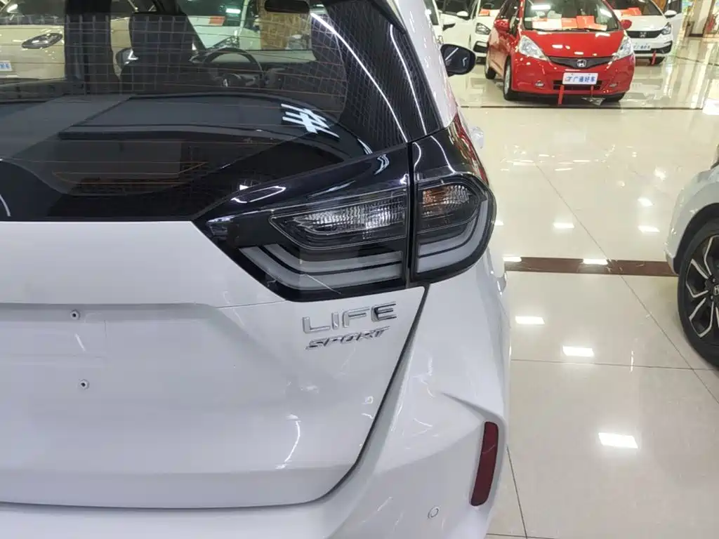 Honda Life — миниатюра 8