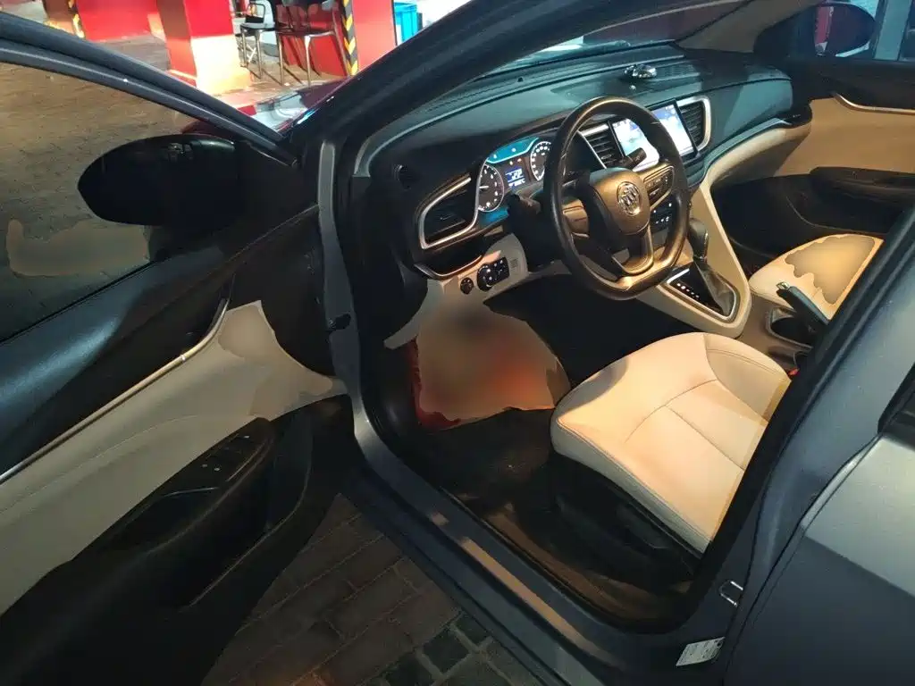 Buick Excelle — миниатюра 17