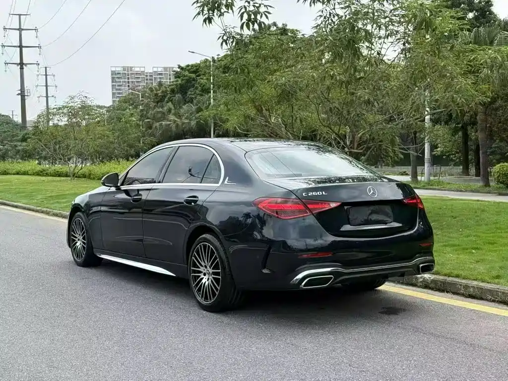 Mercedes-Benz C-Class — миниатюра 5
