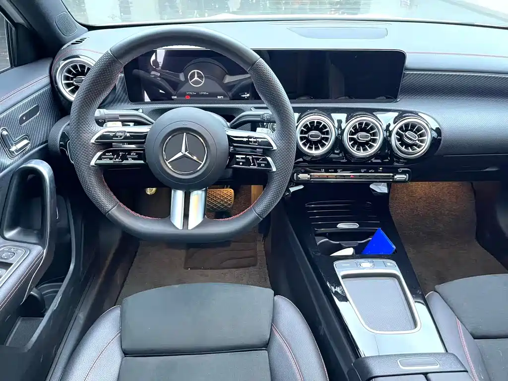 Mercedes-Benz A-Class — миниатюра 8