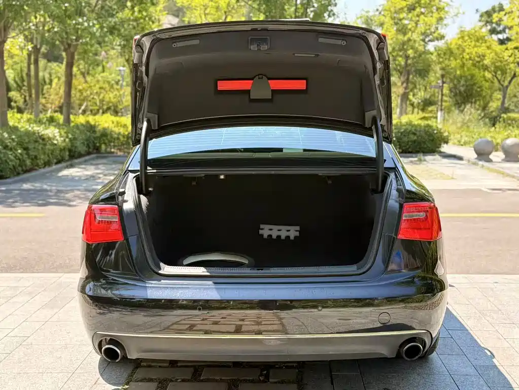 Audi A6L — миниатюра 9