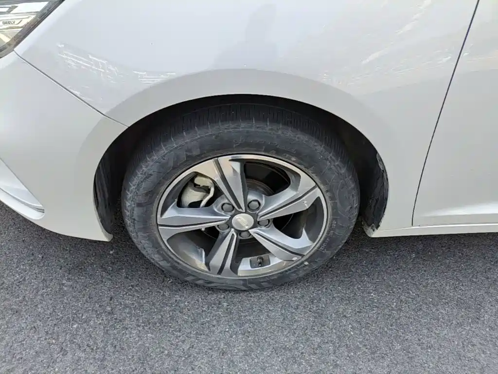 Geely Emgrand GL — миниатюра 23