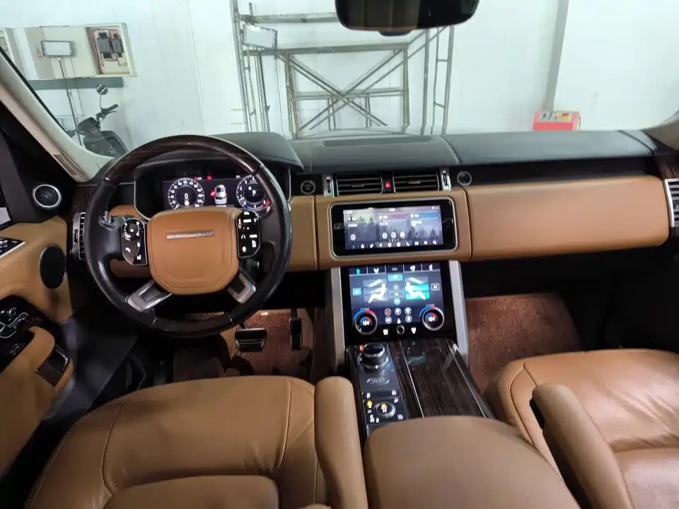 Land Rover Range Rover — миниатюра 3
