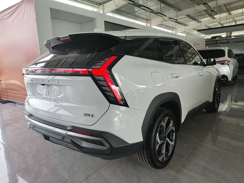 Geely Boyue L — миниатюра 7