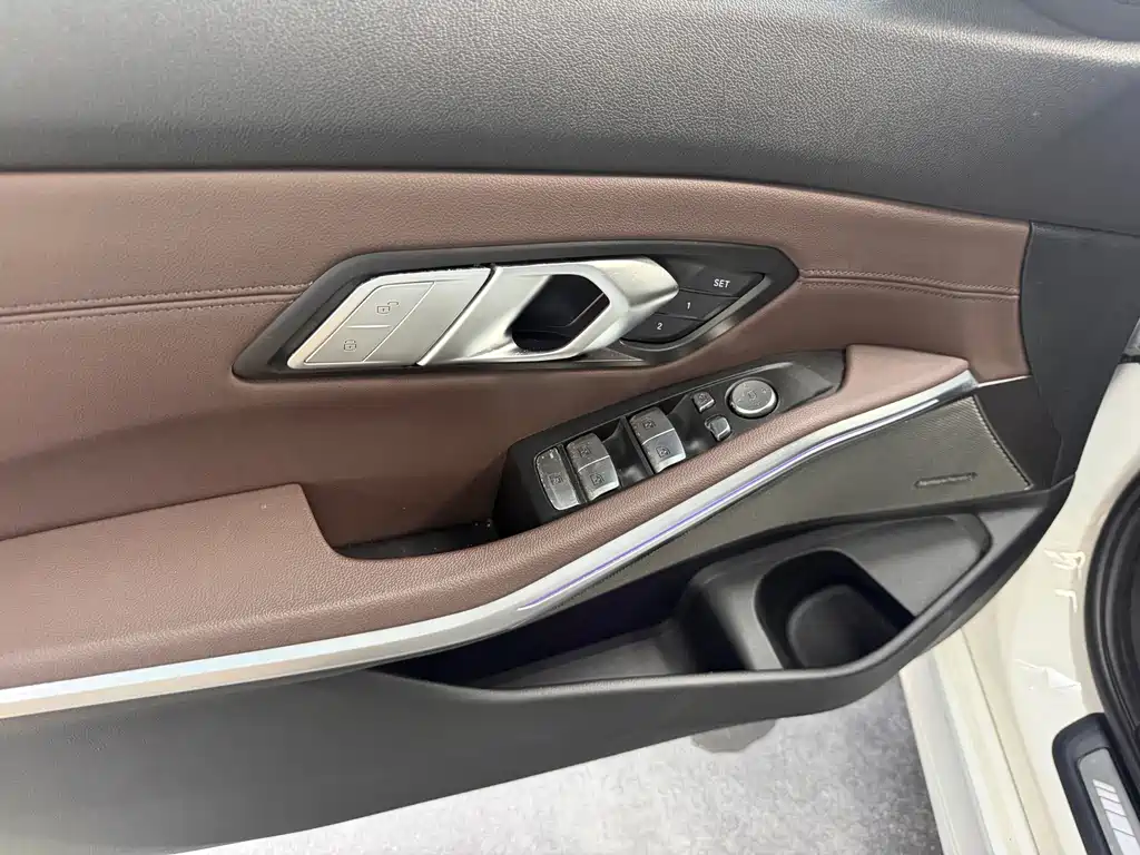 BMW 3 Series — миниатюра 5