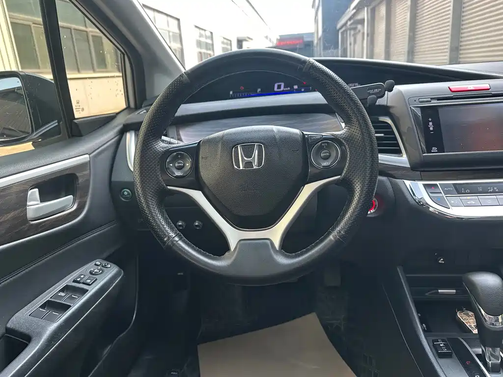 Honda Jade — миниатюра 12