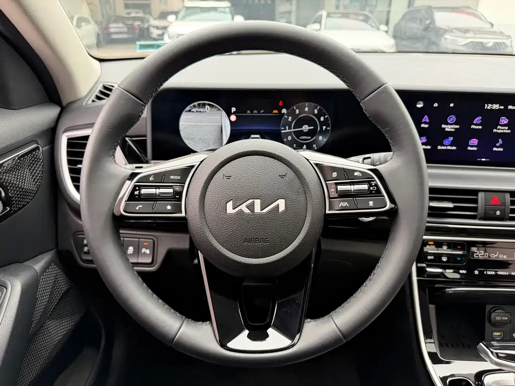Kia Seltos — миниатюра 11