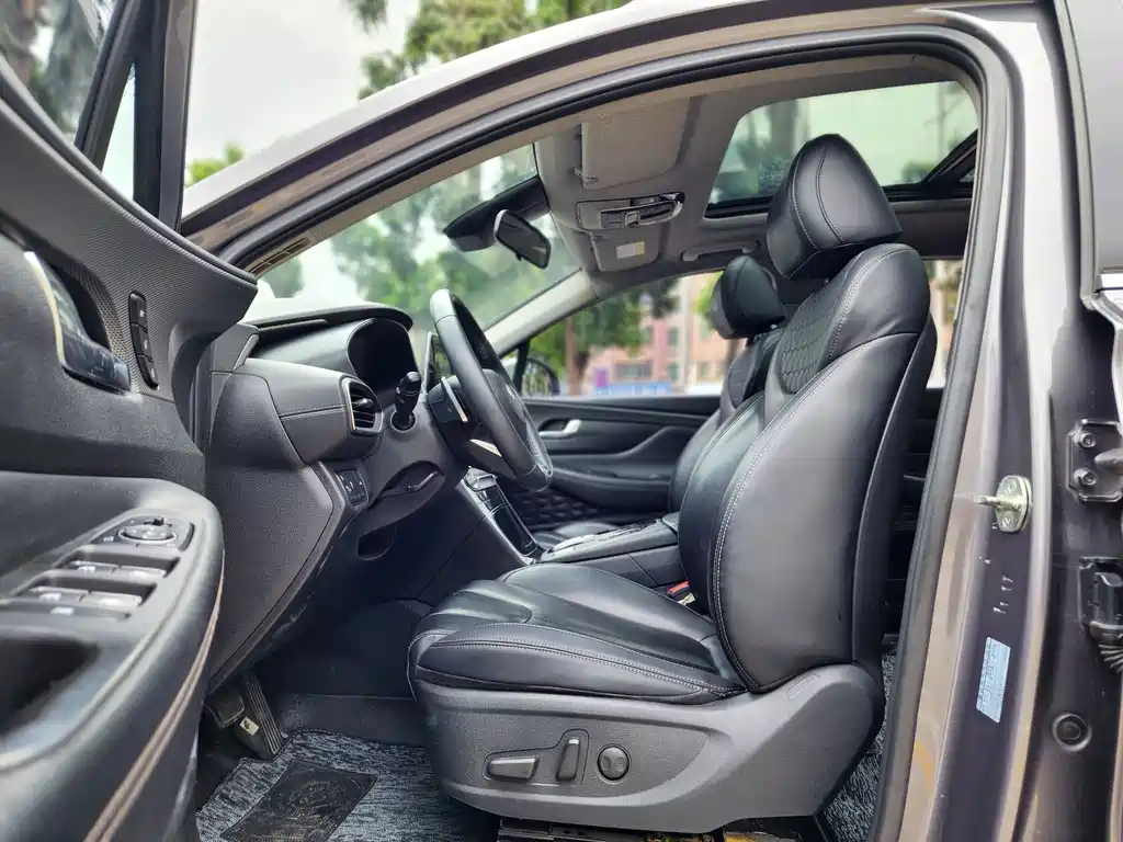 Hyundai Santa Fe — миниатюра 8
