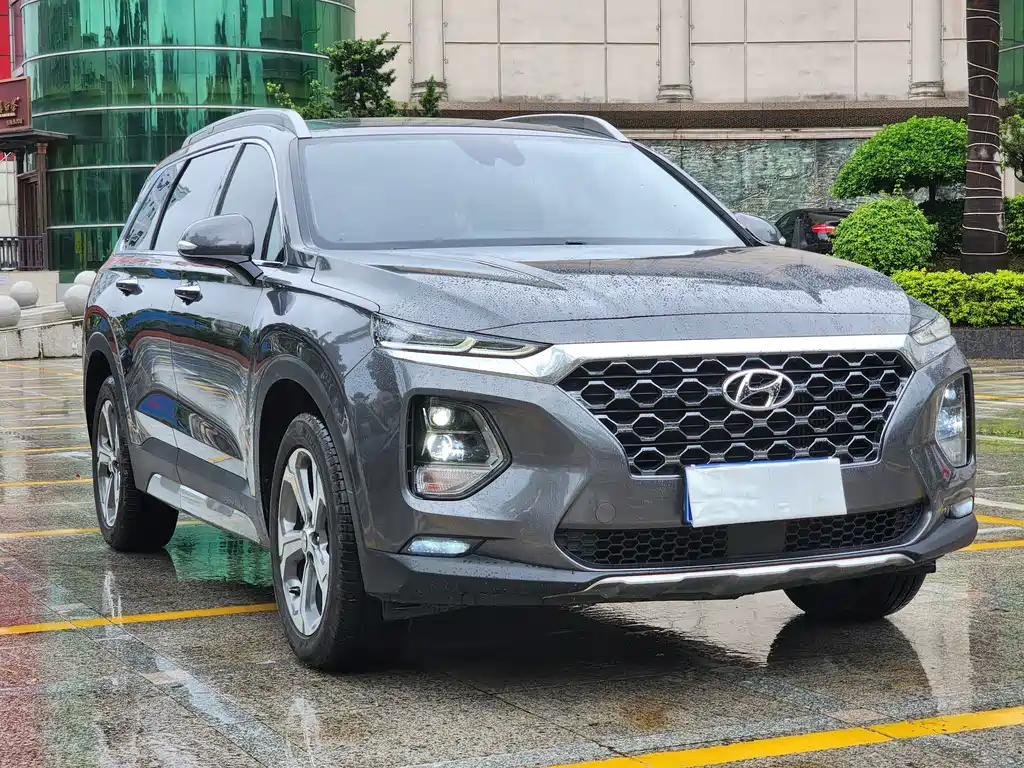 Hyundai Santa Fe — миниатюра 3
