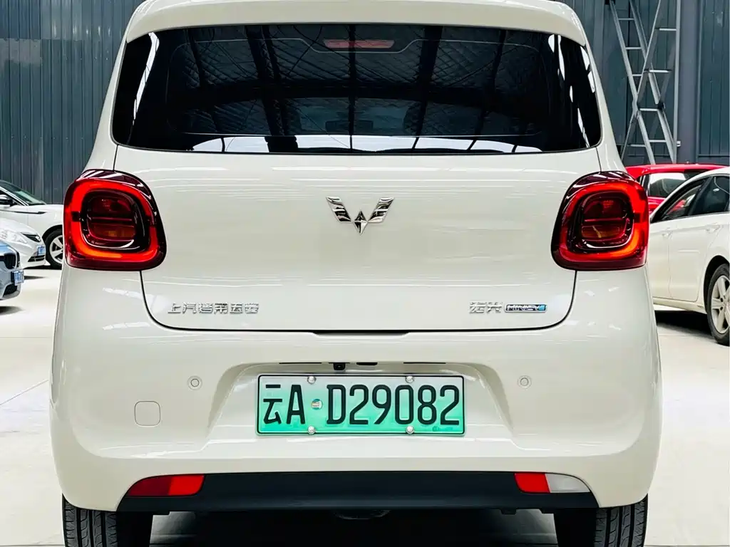 Wuling MINIEV — миниатюра 5