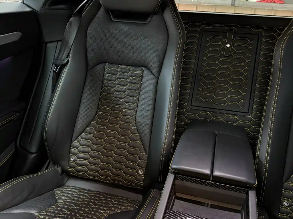 Lamborghini Urus — миниатюра 14