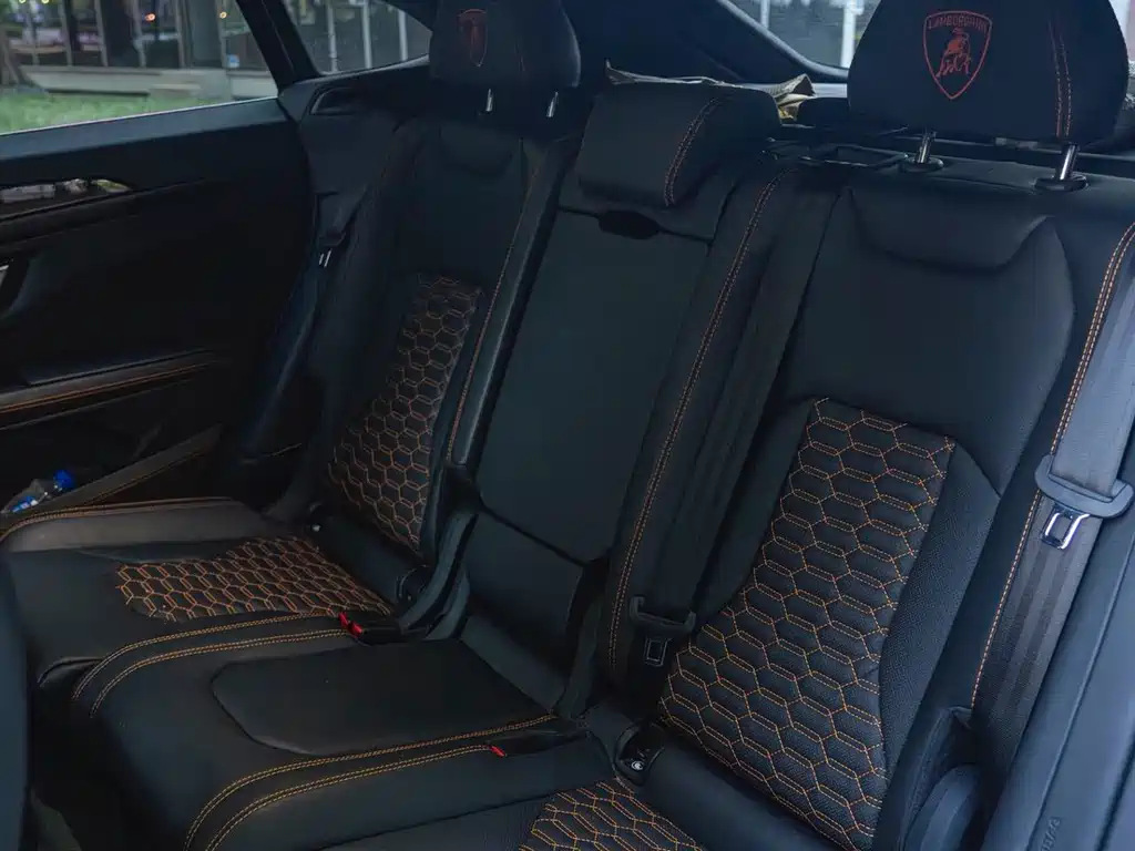 Lamborghini Urus — миниатюра 22