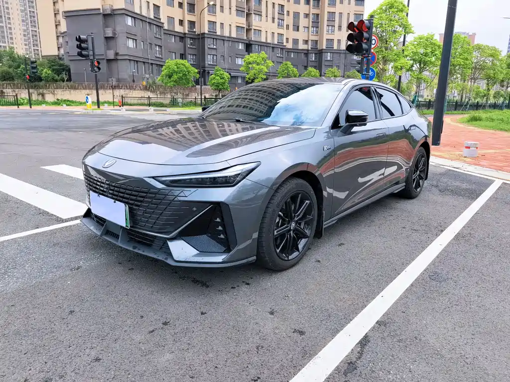 Changan UNI-V iDD